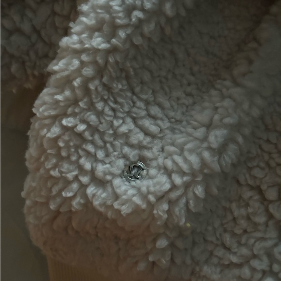 SOLD <3 - Picture 2 of 3